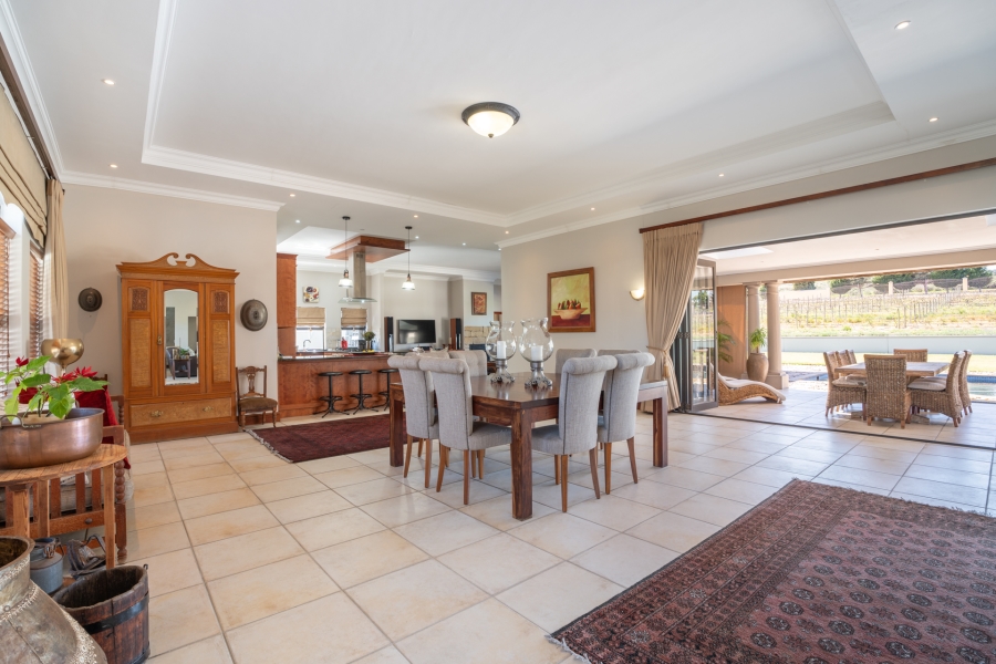 6 Bedroom Property for Sale in Klein Zevenwacht Western Cape